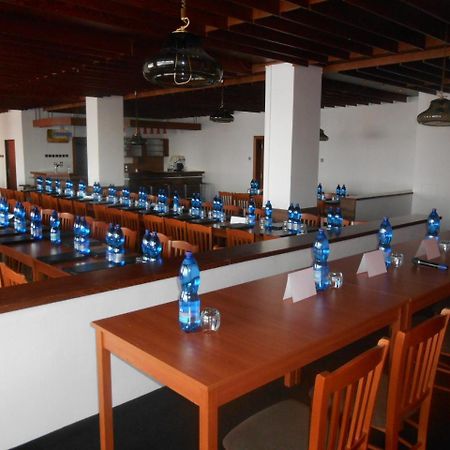 Hotel Bitov Luaran gambar