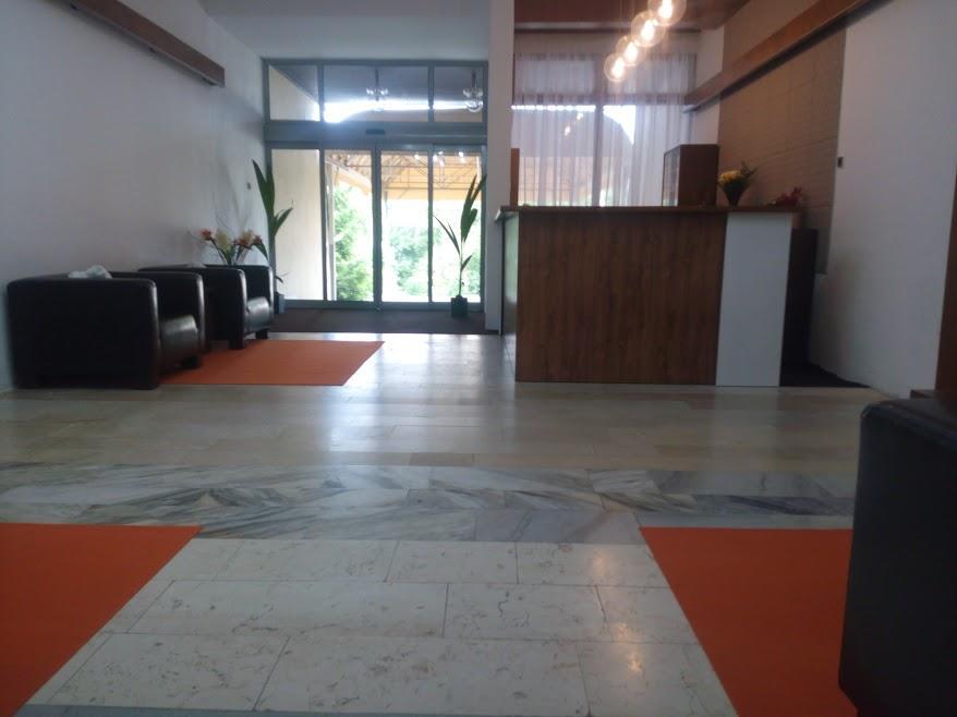 Hotel Bitov Luaran gambar