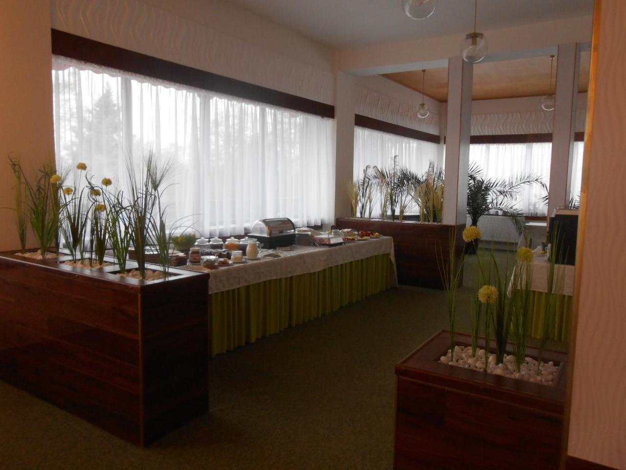 Hotel Bitov Luaran gambar